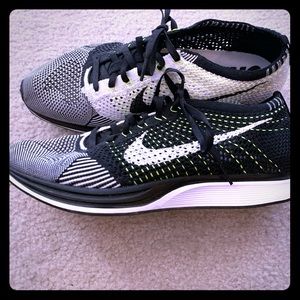 Nike Flyknit Racer